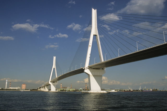 Tsurumi Tsubasa Bridge 