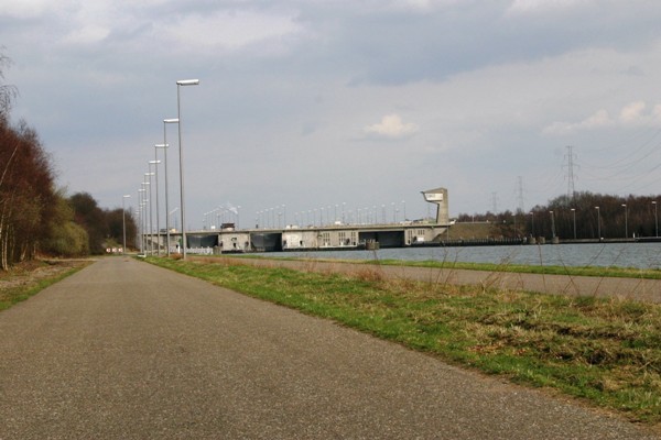 Diepenbeek Lock 