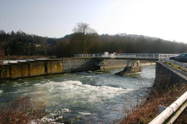 Ecluse de Streupas, à la place de l'écluse aujourd'hui un pont barrage 