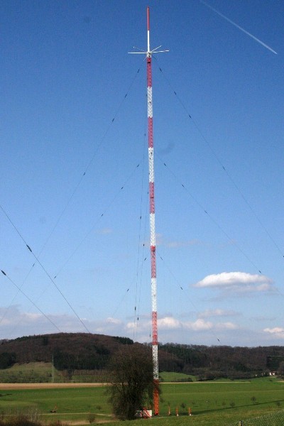 Emétteur à ondes longues de Beidweiler pylône Est 