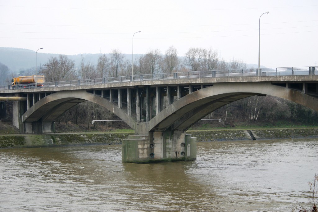 Brücke in Hermalle-sous-Huy 