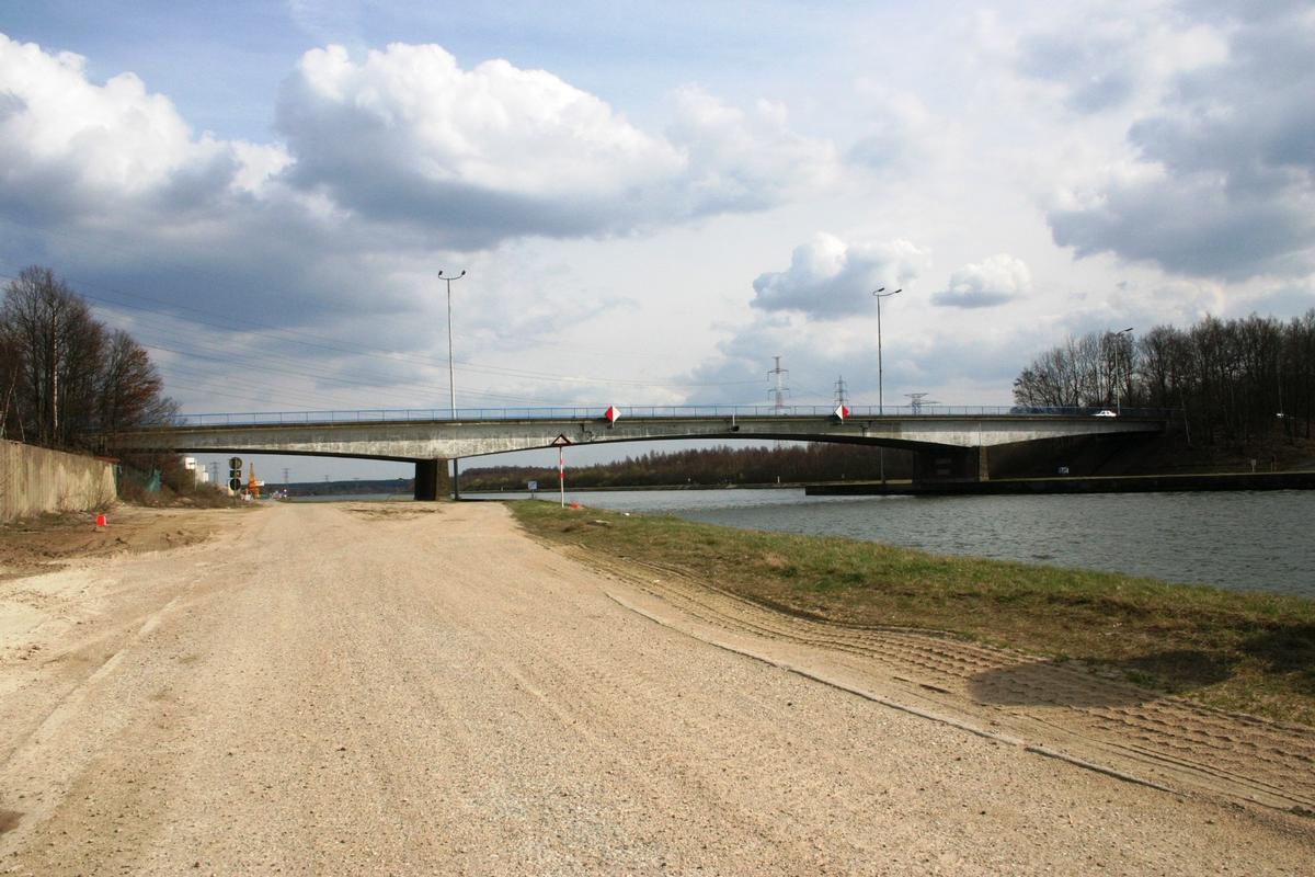 Zutendaalbrücke über den Albertkanal 