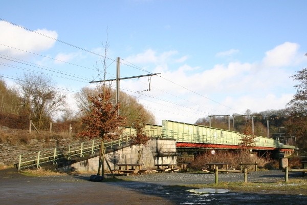 Railroad bridge across the Ourthe between Souverain-Pré and Poulseur 