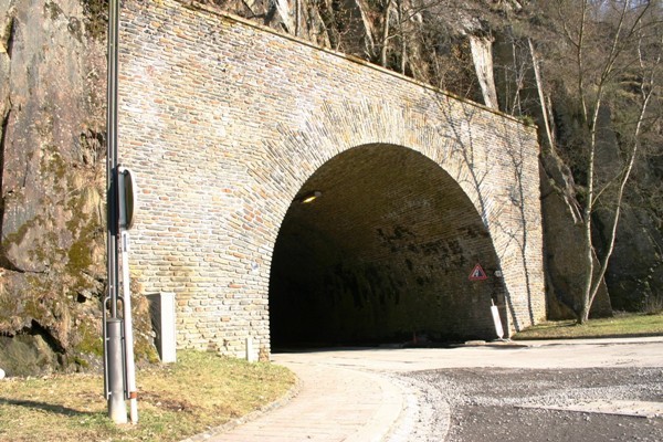 Tunnel in Esch-Sauer Westtor 