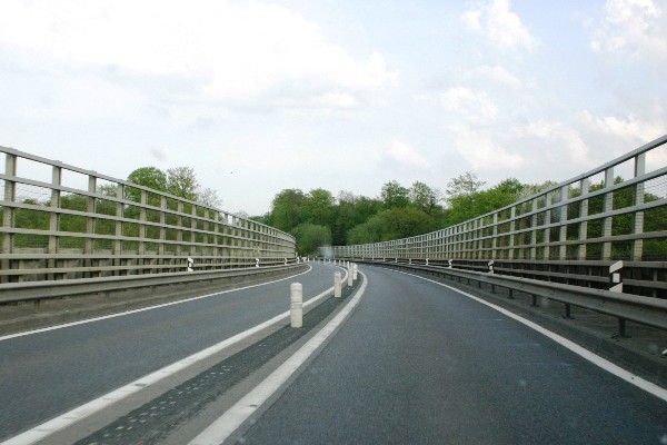 Die Chiers Talbrücke in Réhon 