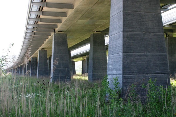 Viadukt von Lorentzweiler Teilansicht der Pfeiler und der Decke 