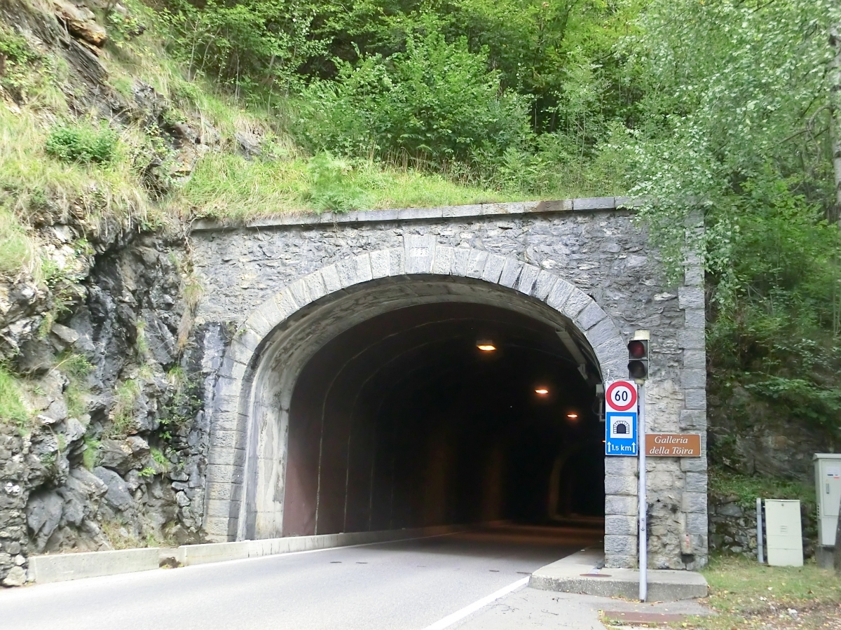 Toira Tunnel southern portal 