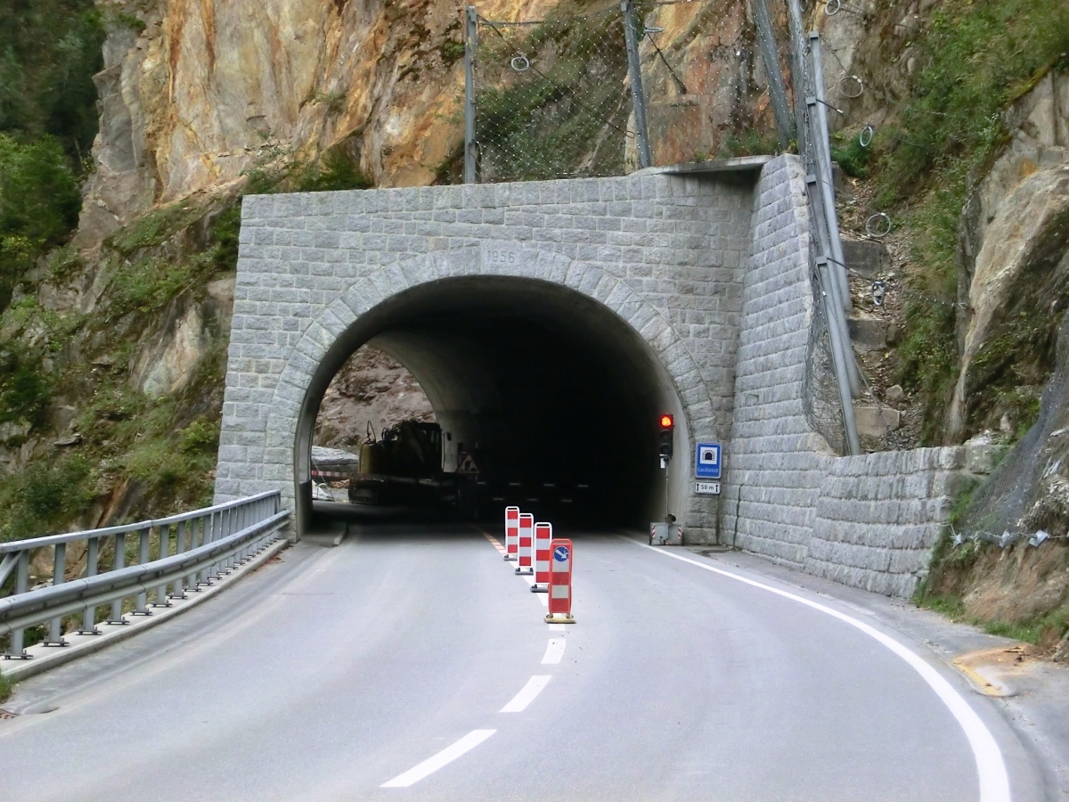 Caschlatsch Tunnel northern portal 