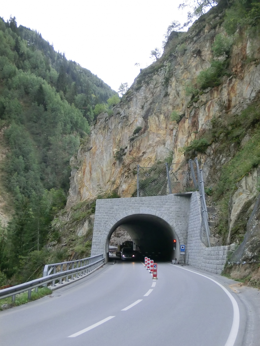 Caschlatsch Tunnel northern portal 