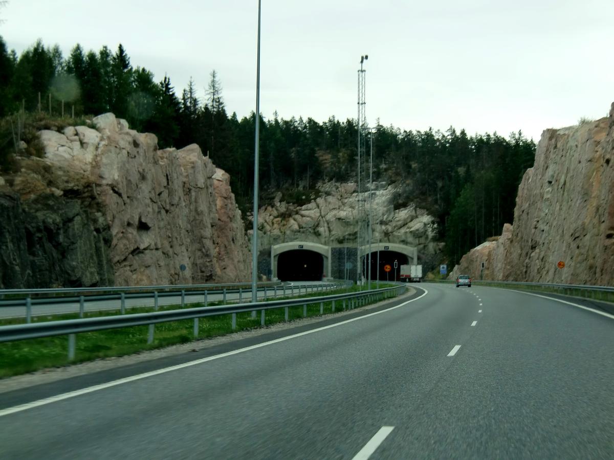 Pitkämäki Tunnel eastern portals 