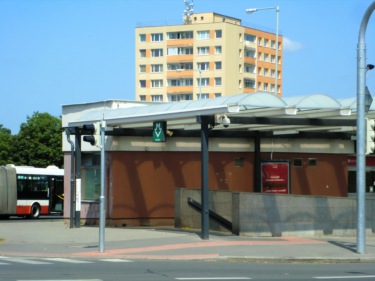 Metrobahnhof Skalka 