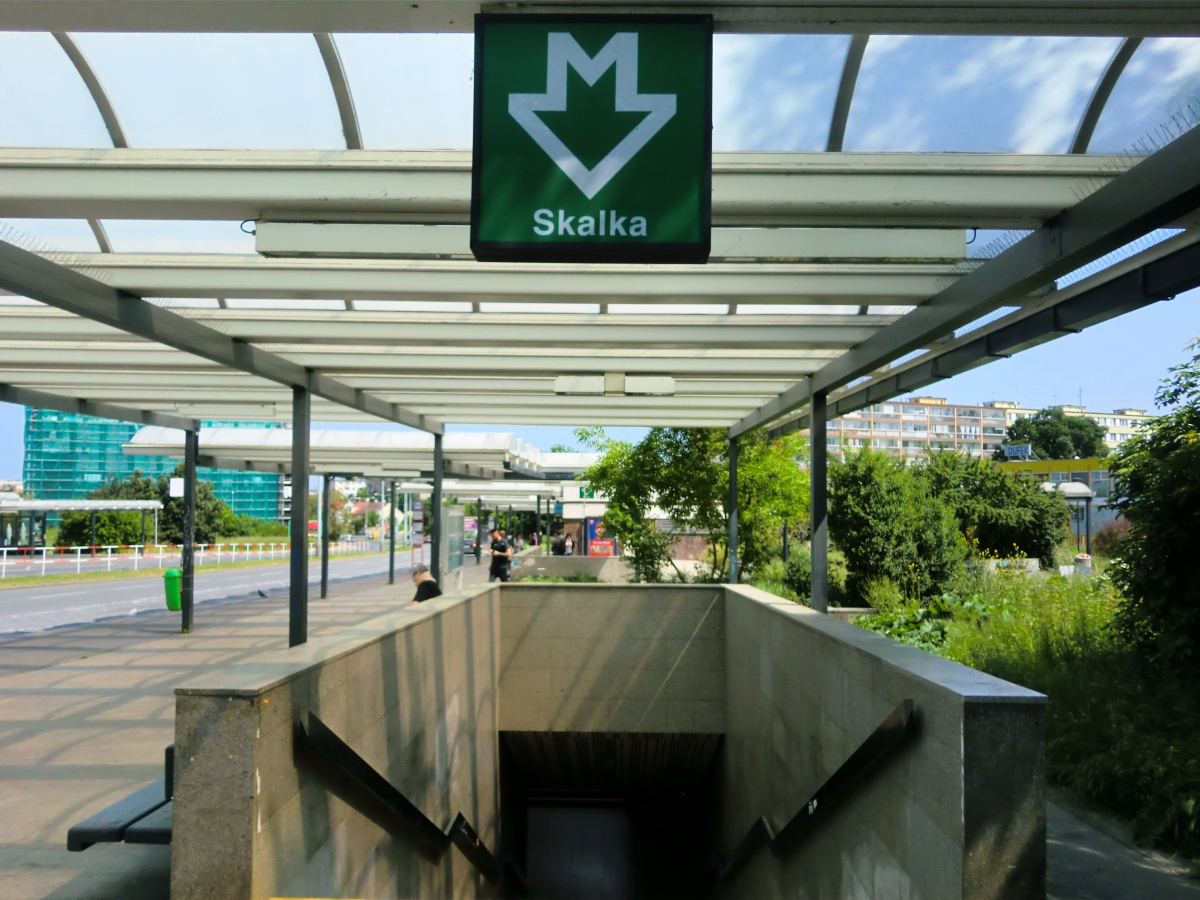Metrobahnhof Skalka 