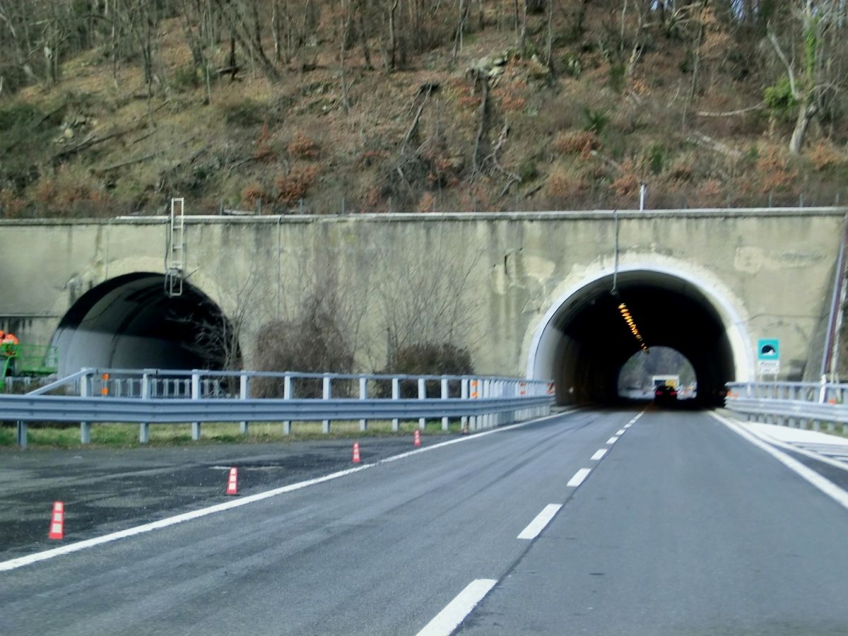 Massa Tunnel southern portals 