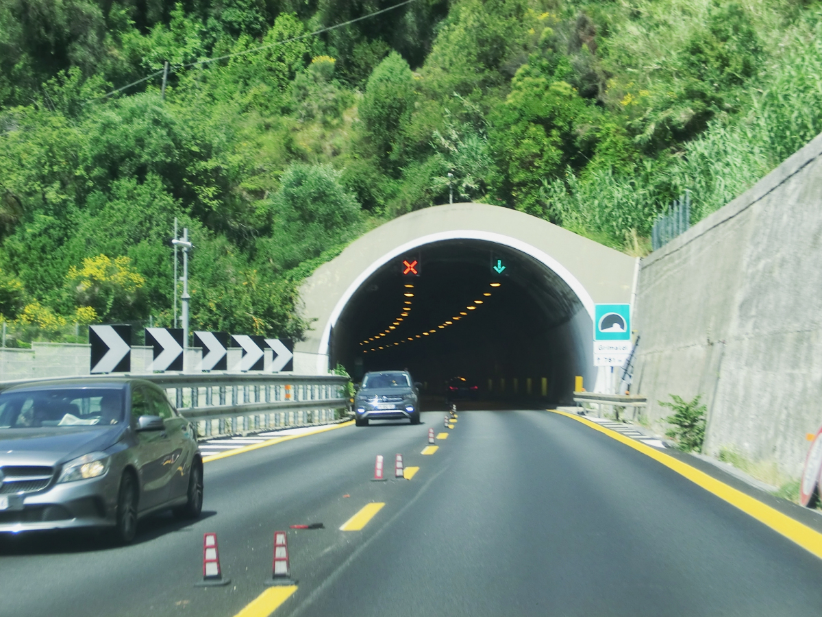 Grimaldi Tunnel eastern portal 