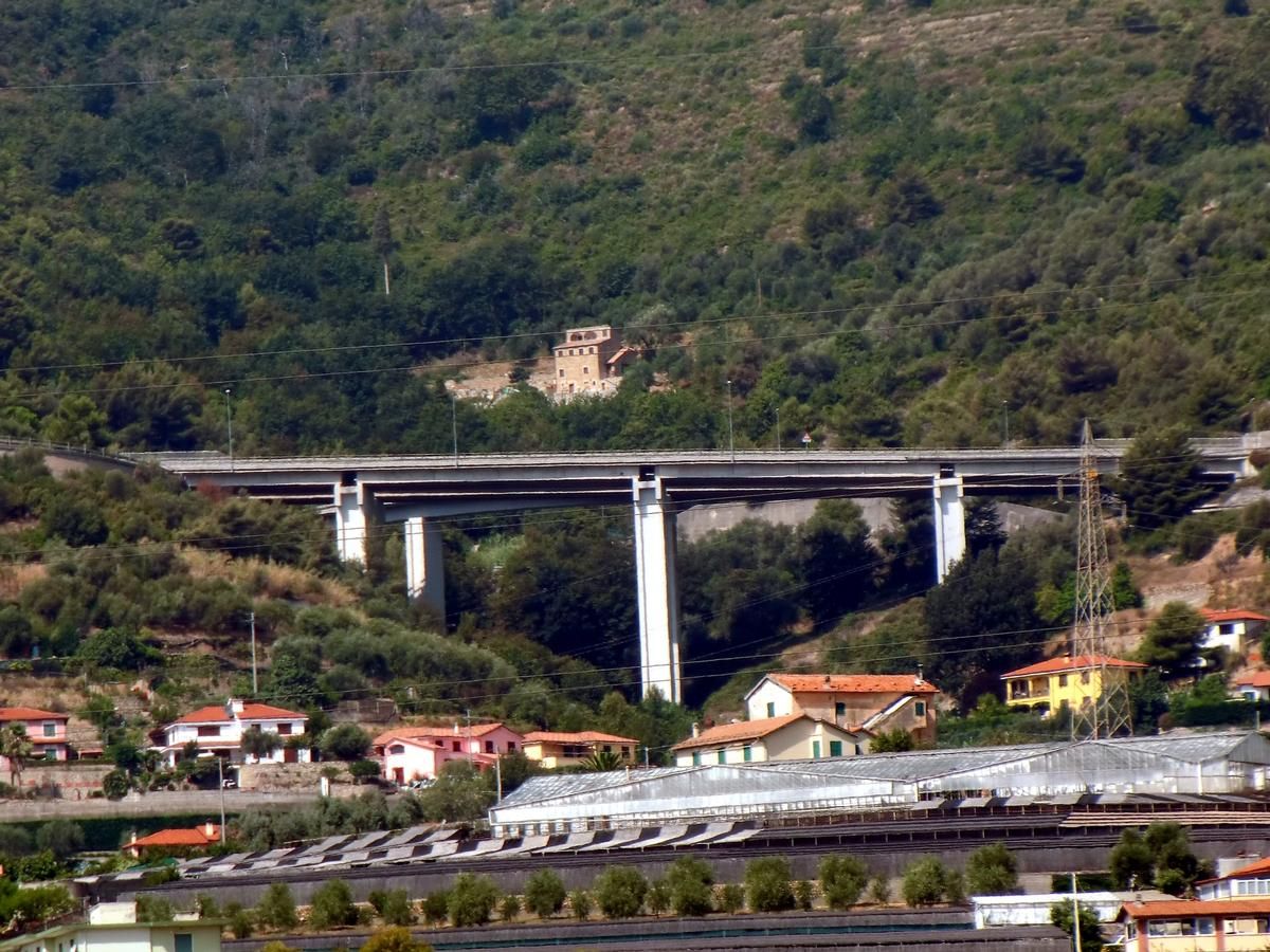 Talbrücke Perriane 