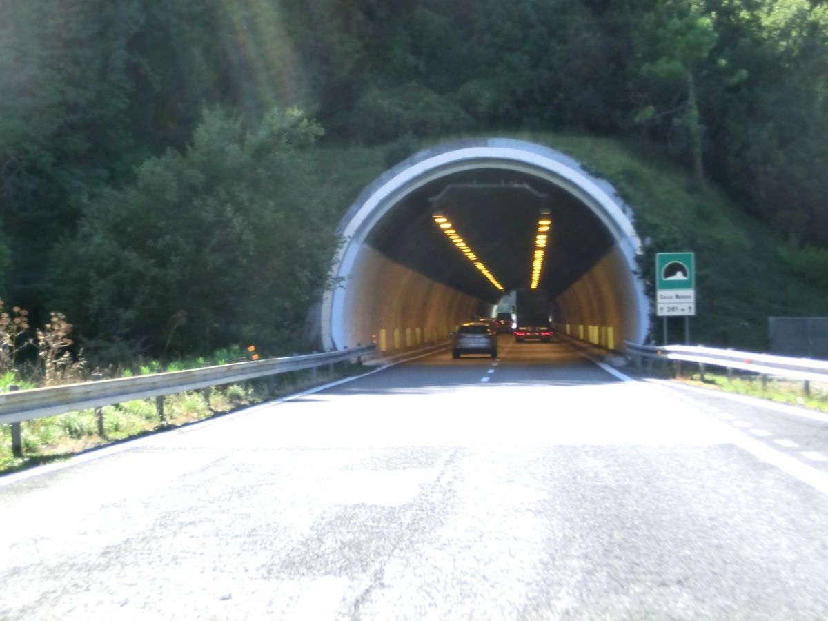 Case Nuove Tunnel eastern portal 