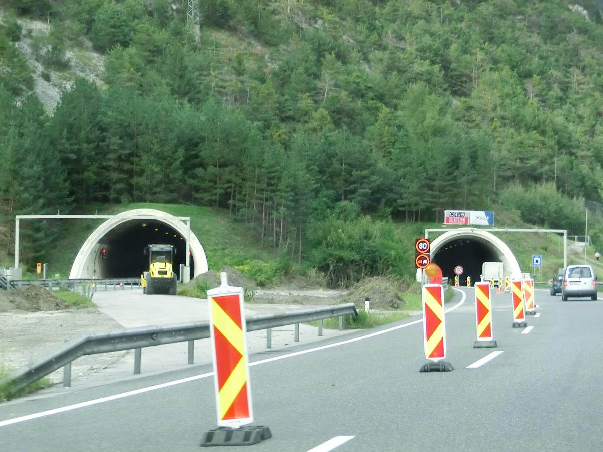 Milser Tunnel western portals 