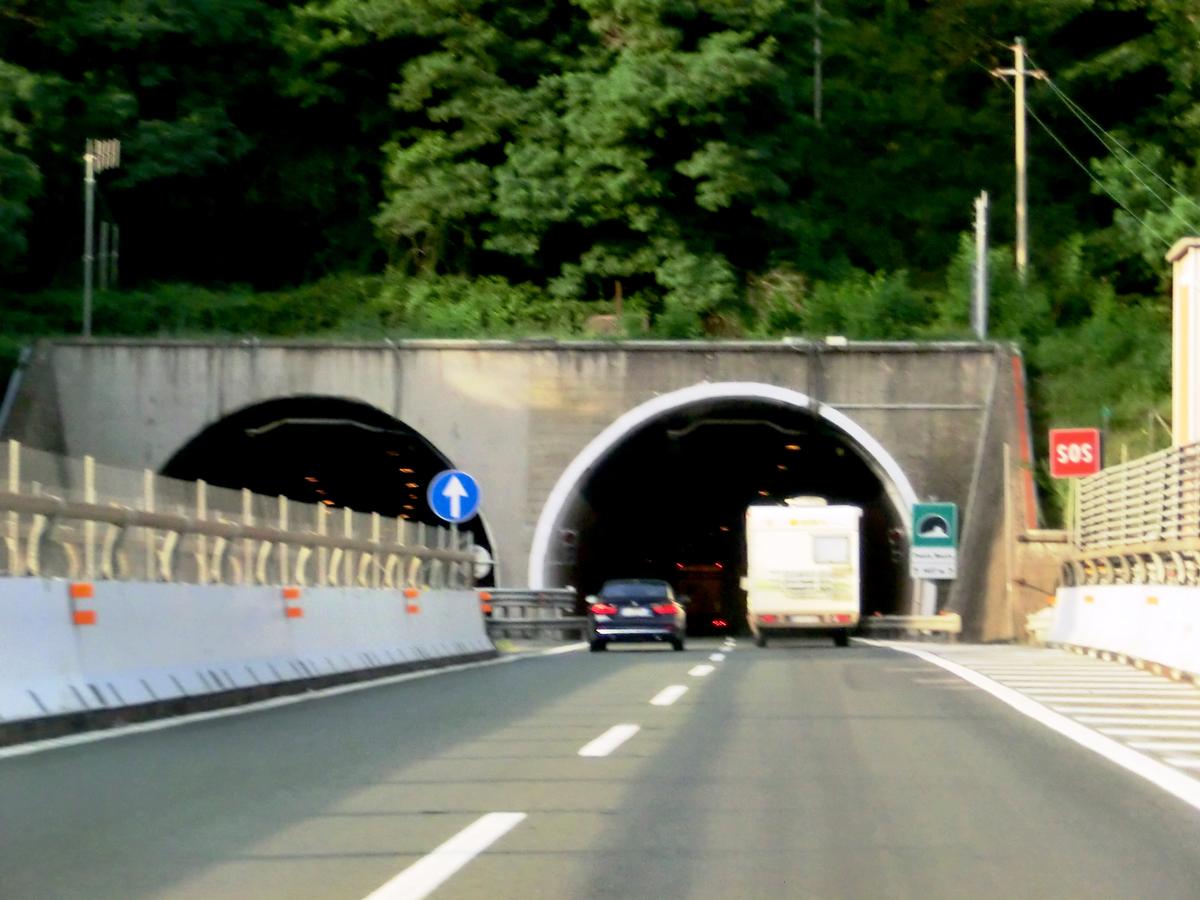 Punta Monte-Tunnel 