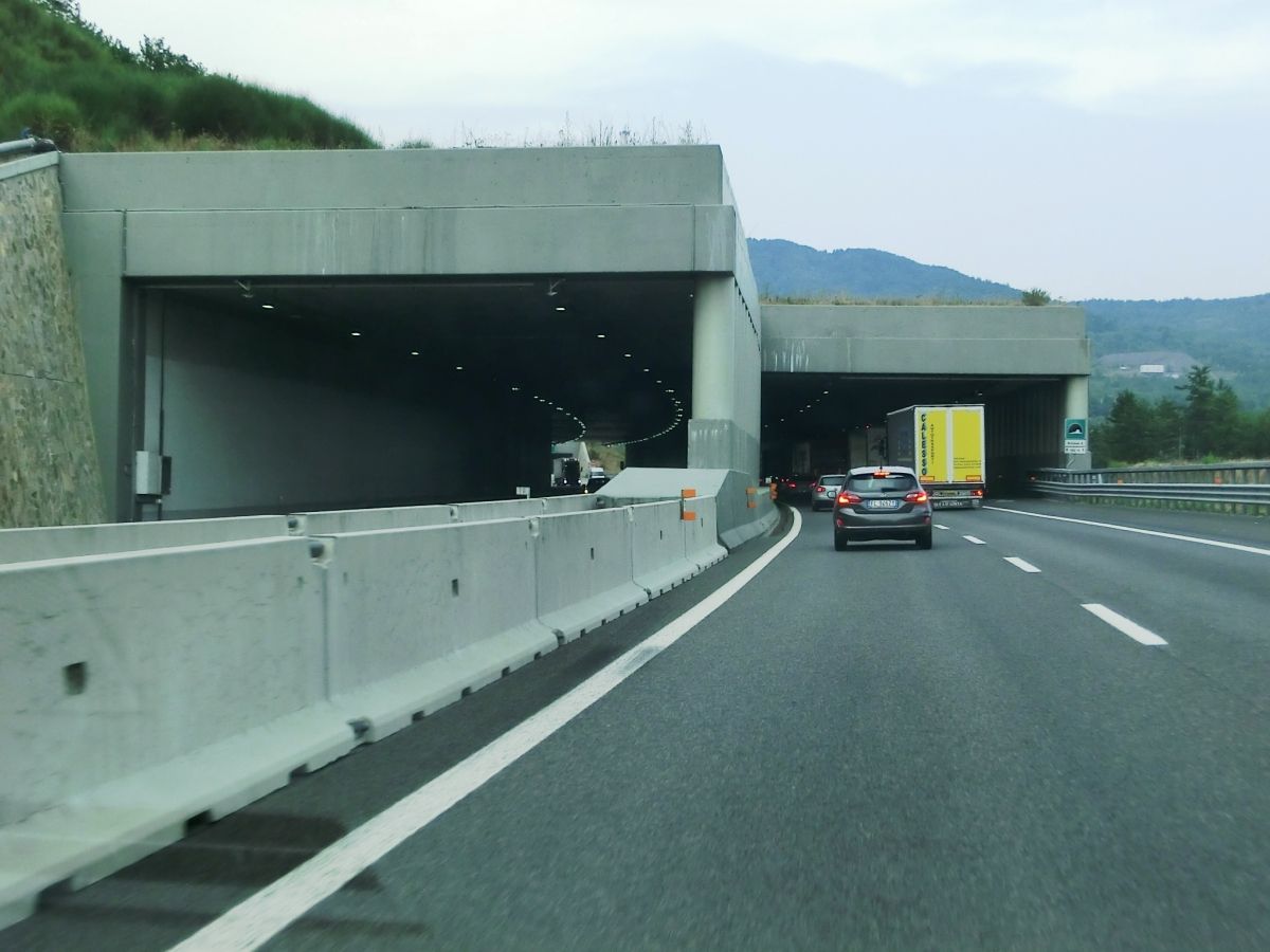 Bollone II Tunnel southern portals 