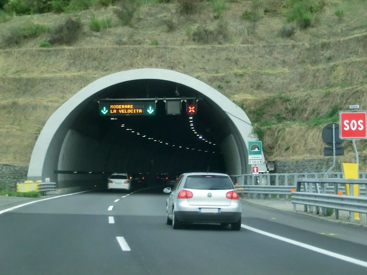 Largnano Tunnel southern portal 