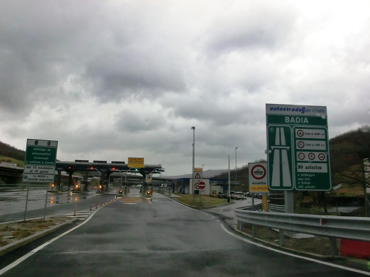 A 1var motorway, Badia interchange 