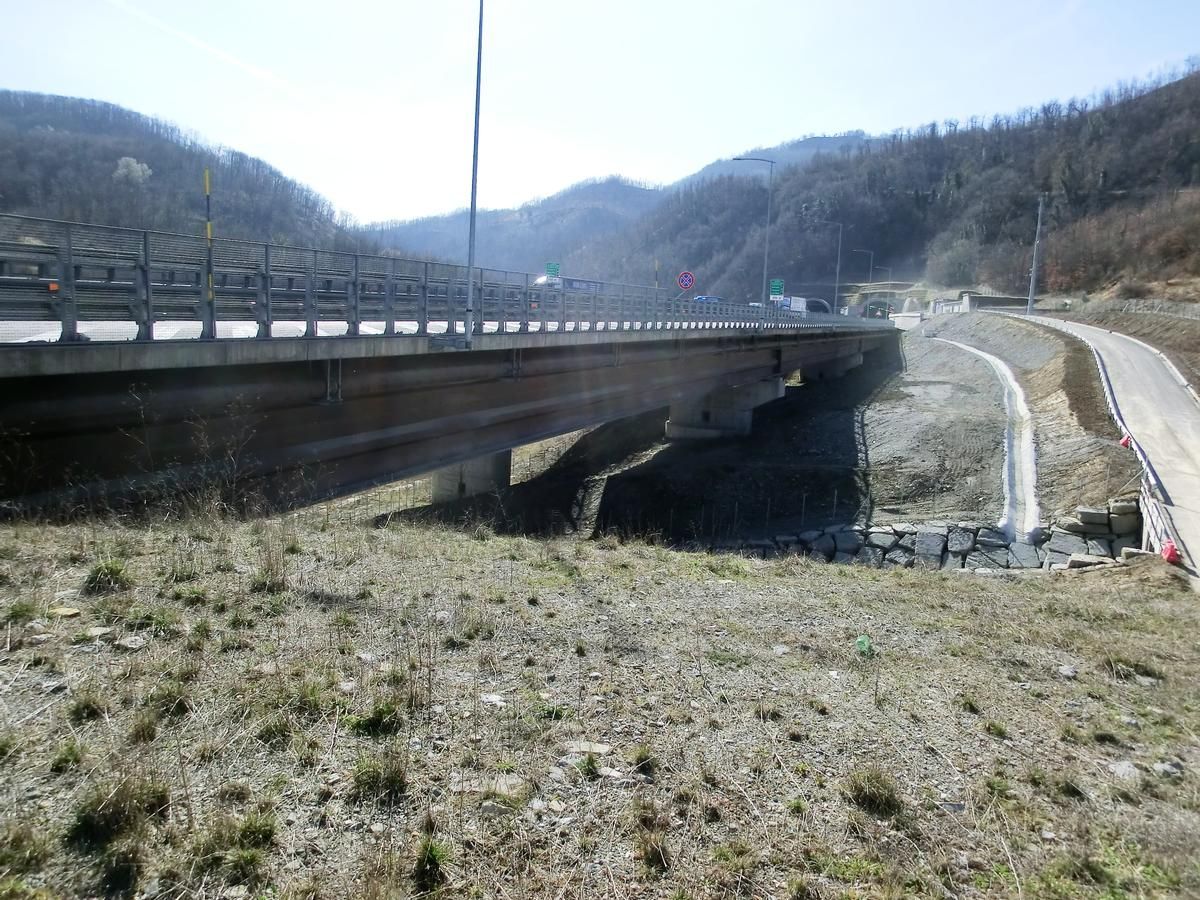 Setta 1 Viaduct and, in the back, Poggio Civitella Tunnel northern portal 
