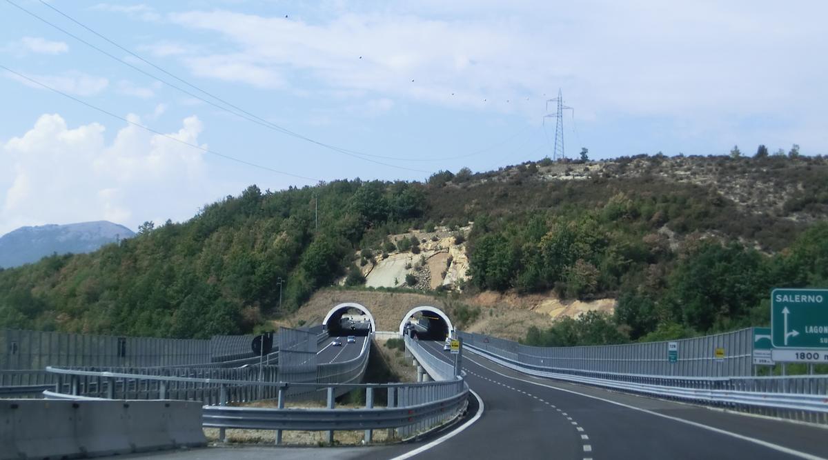 Bersaglio Tunnel southern portals 