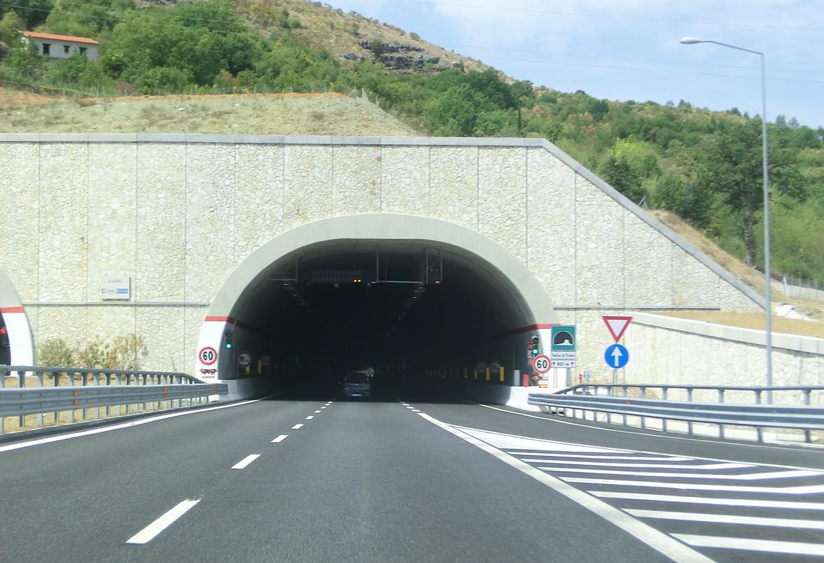 Colle di Trodo Tunnel southern portal 