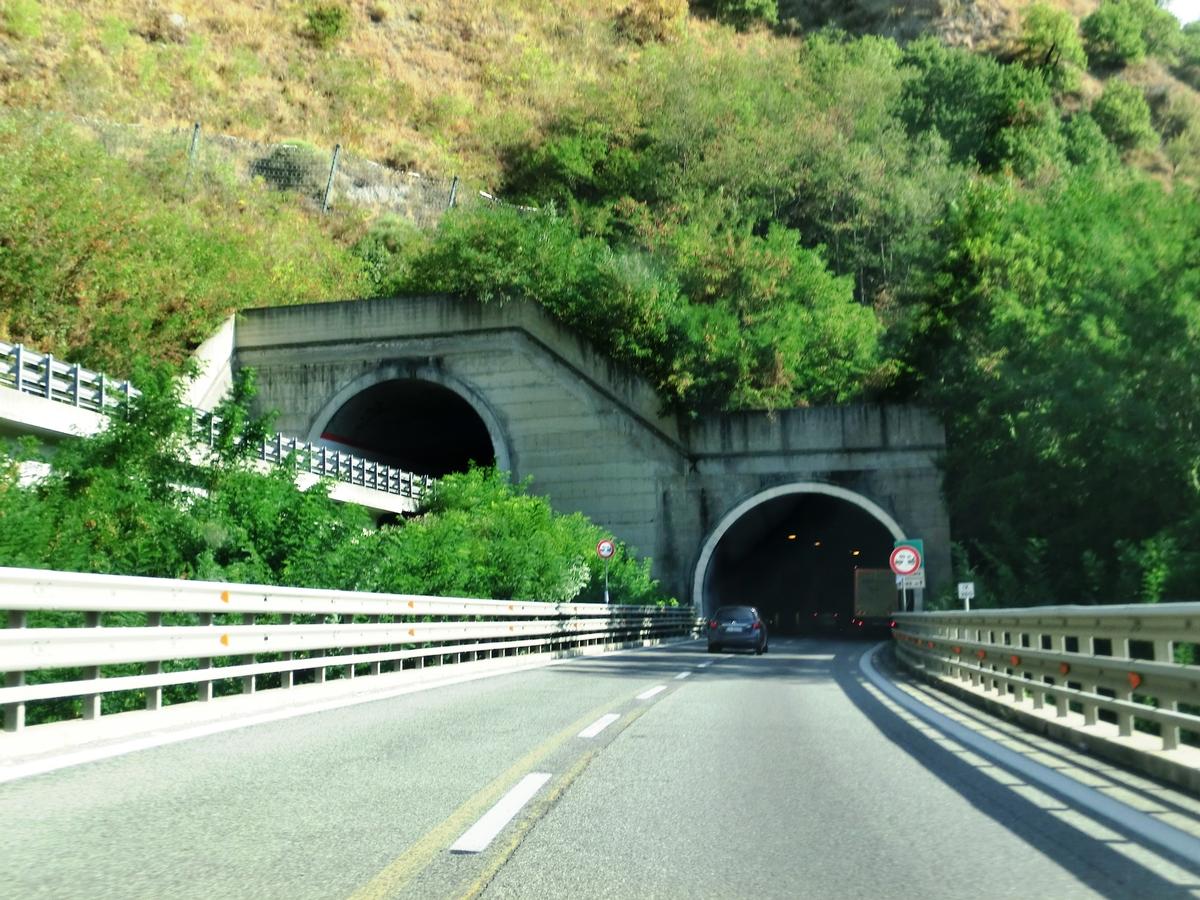 Ogliara Tunnel southern portals 