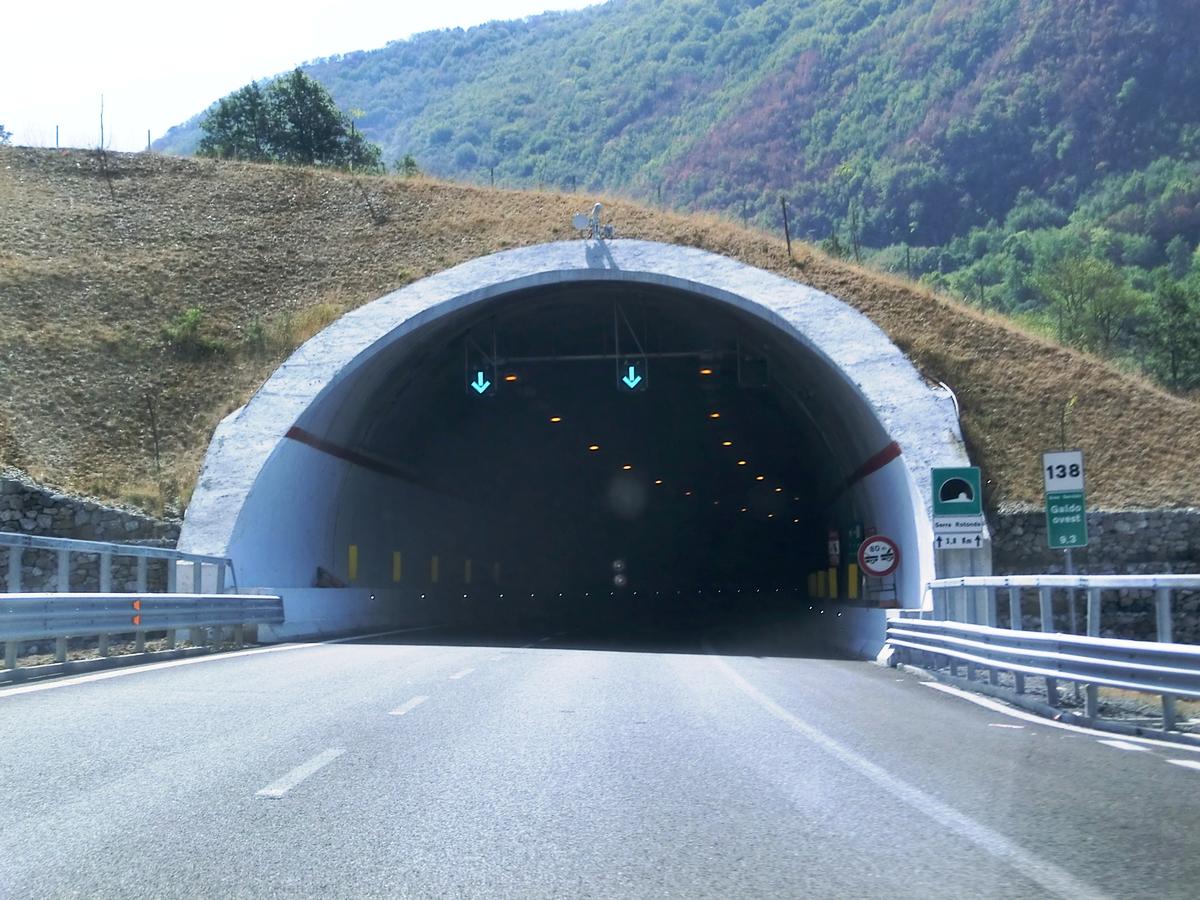 Serra Rotonda Tunnel northern portal 