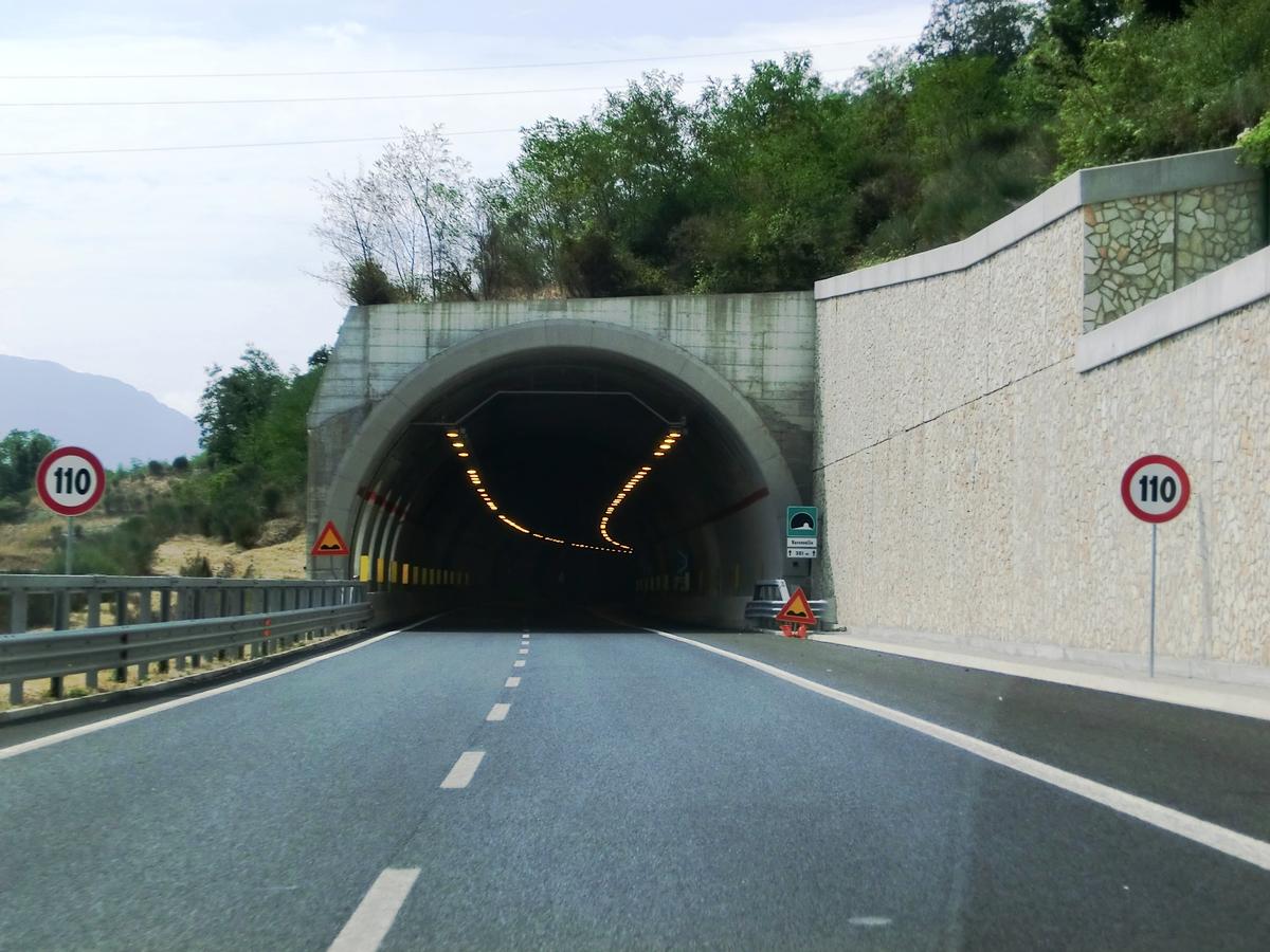 Varcovalle Tunnel southern portal 