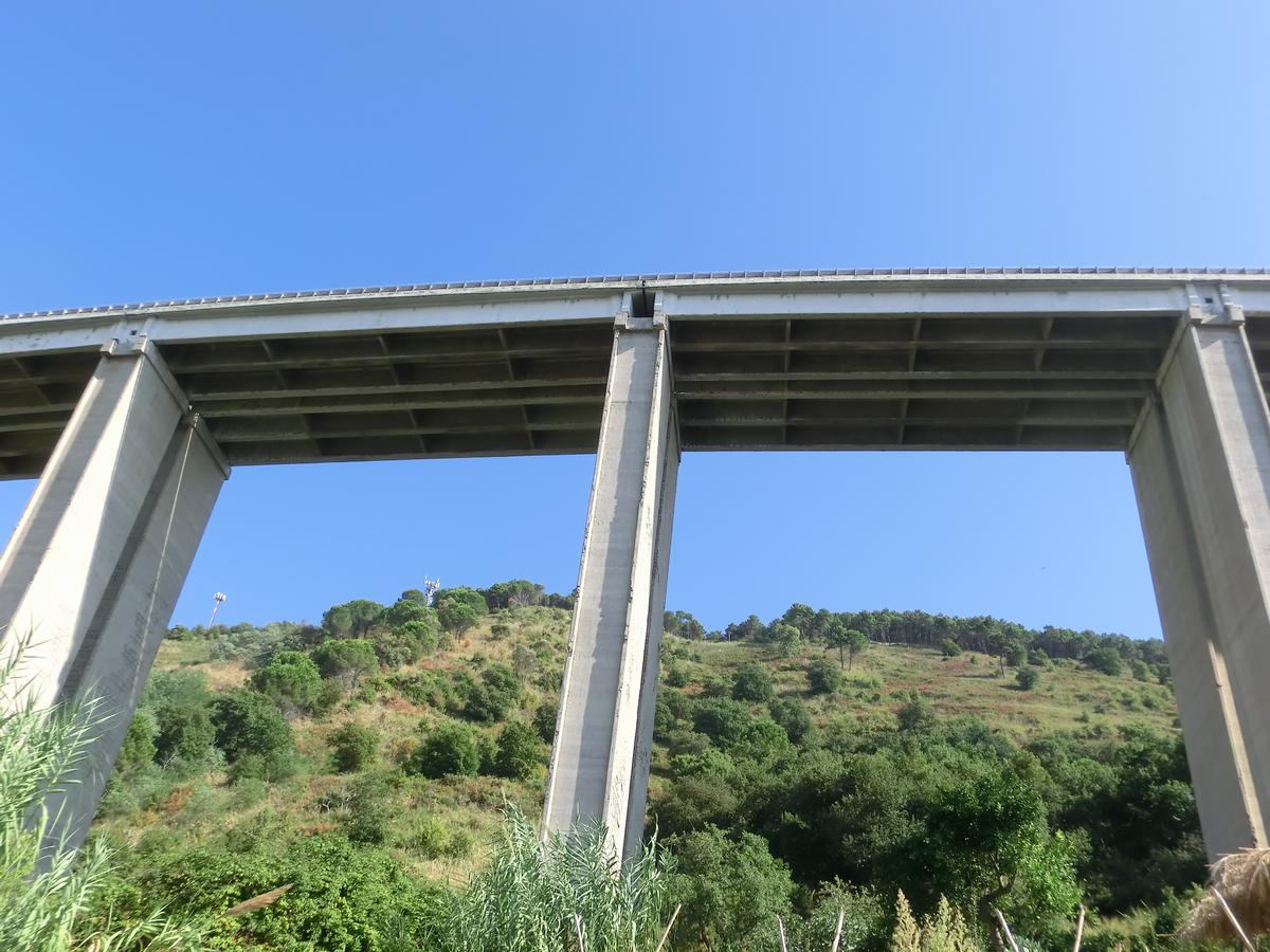 Costiera di Pizzo Viaduct 