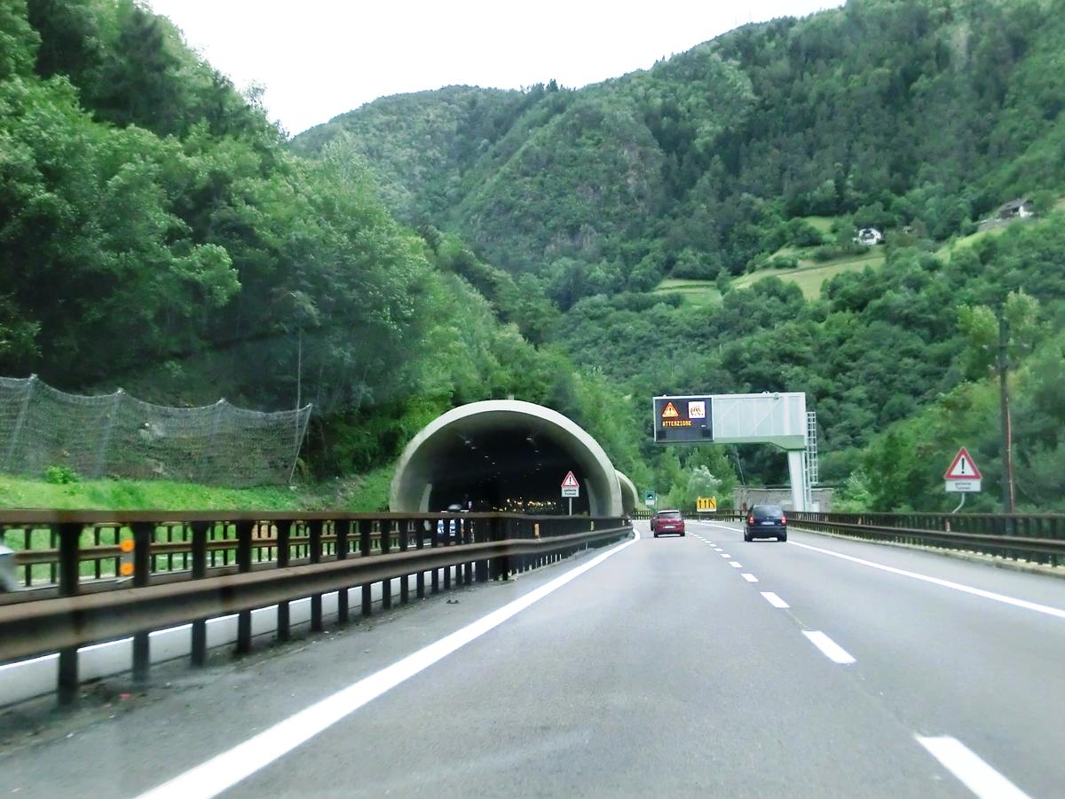 Castelrotto-Kastelruth Tunnel northbound northern portal 