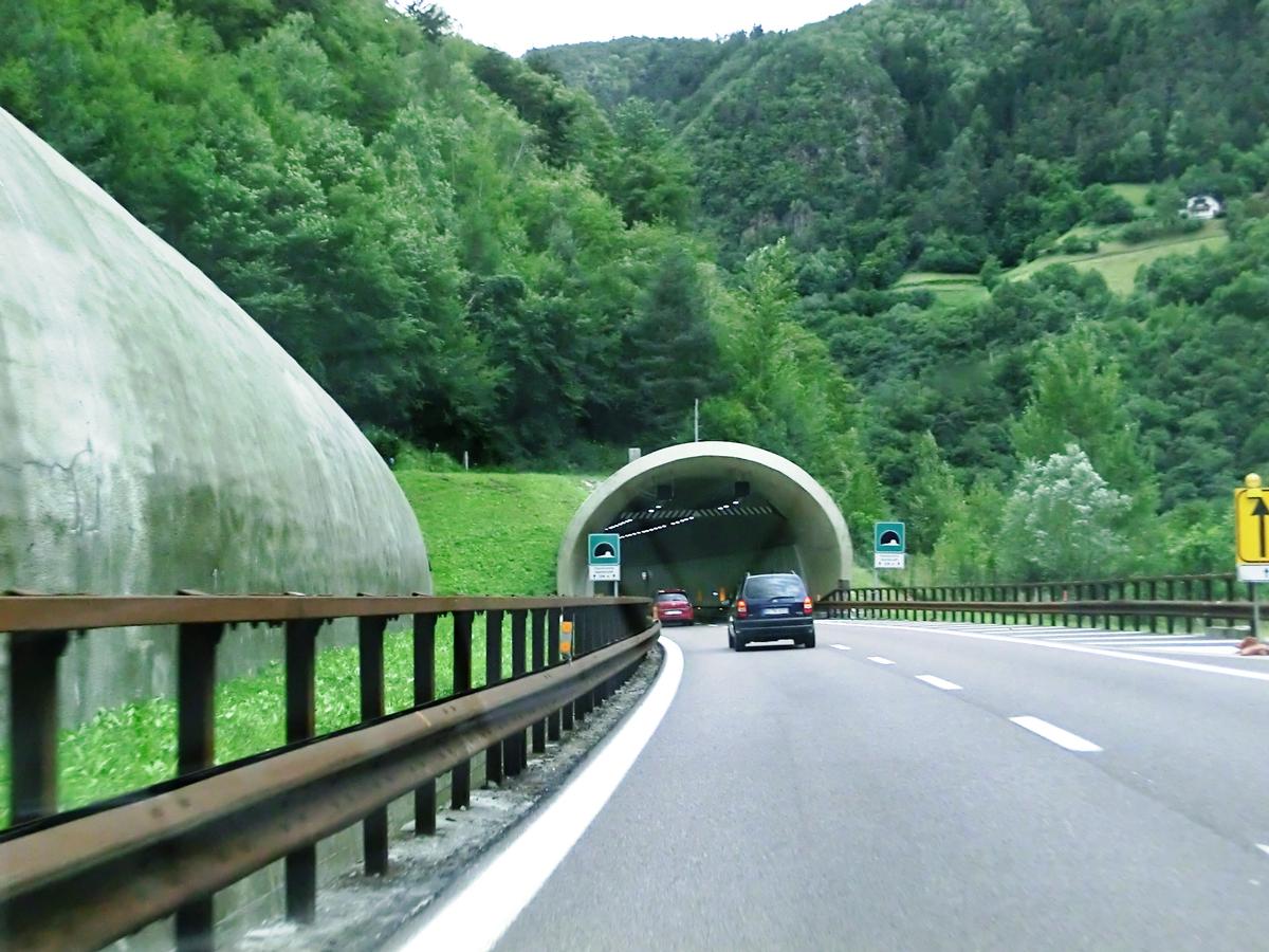 Castelrotto-Kastelruth Tunnel southbound northern portal 