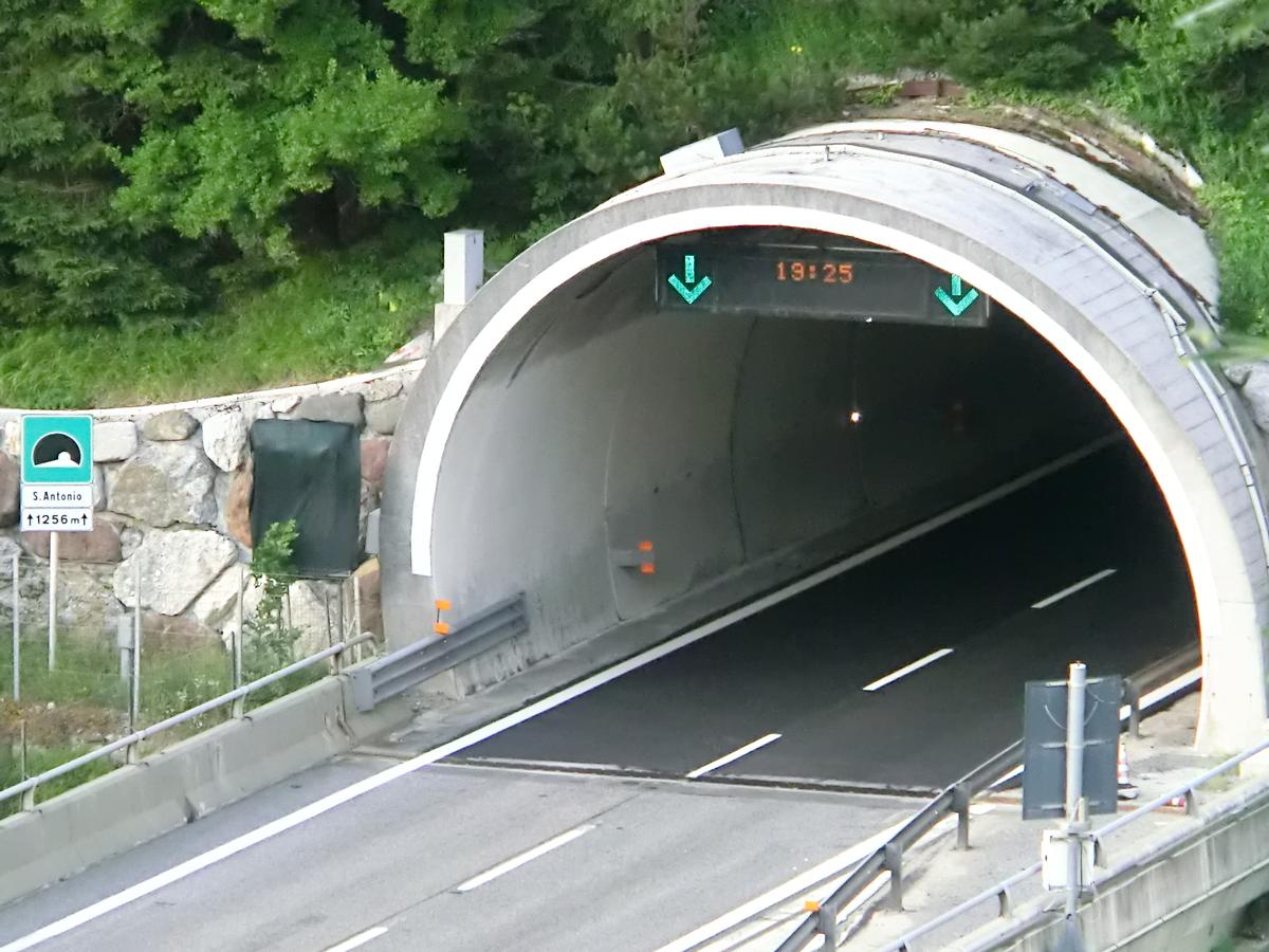 Sant'Antonio Tunnel southern portal 