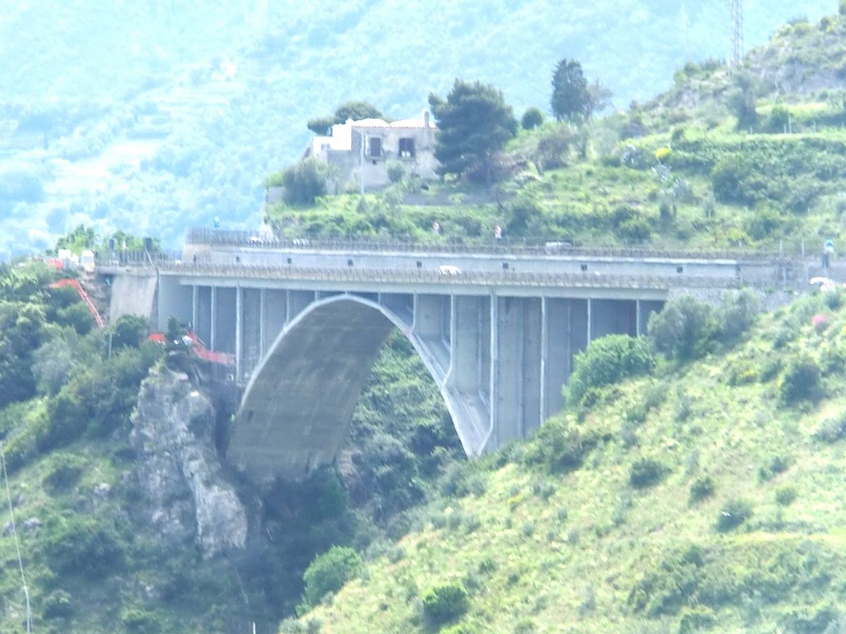 Talbrücke Madonna degli Angeli 