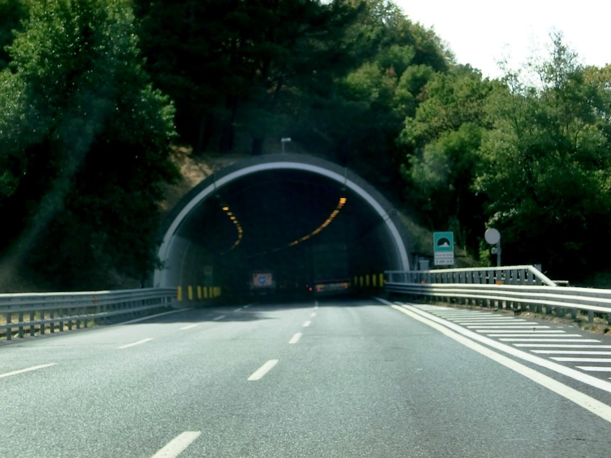 Piazza del Galdo Tunnel eastern portal 