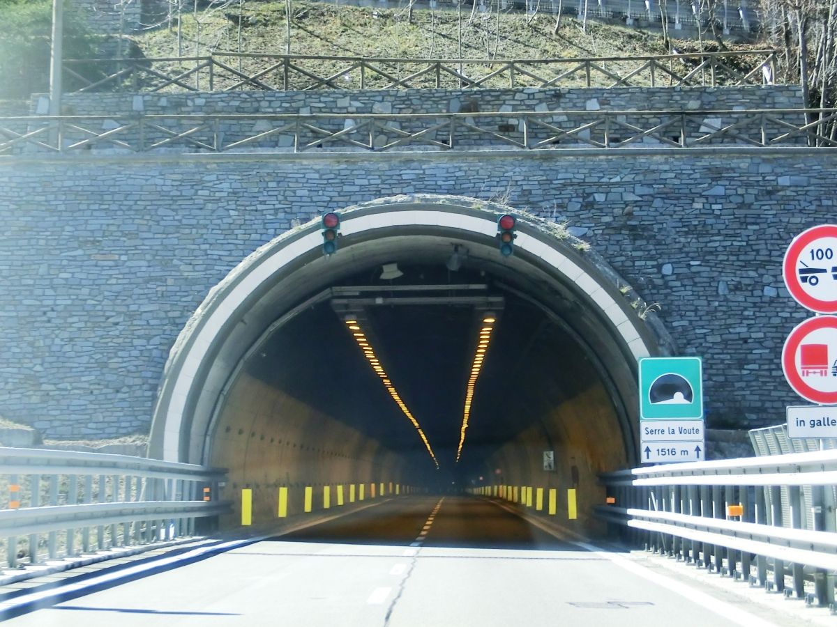 Serre la Voute Tunnel eastern portal 