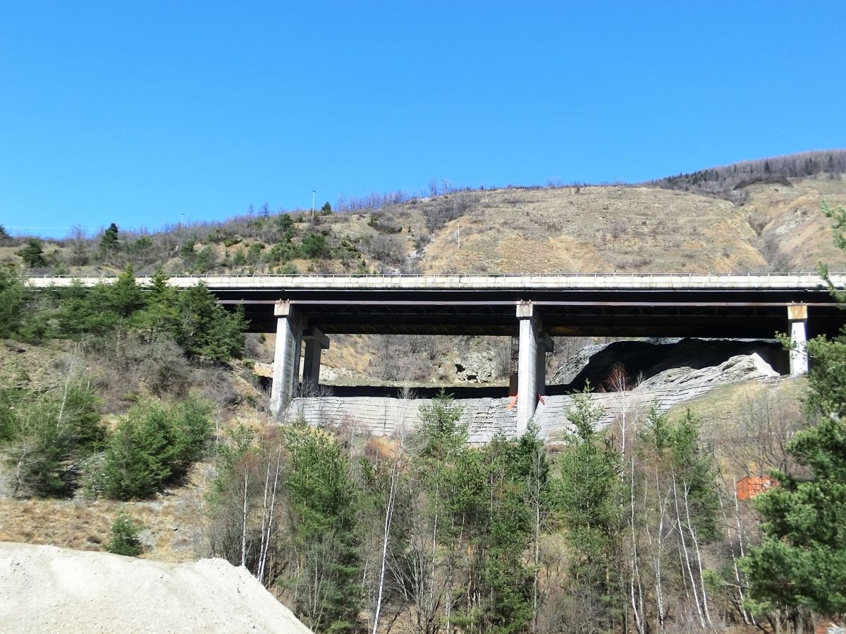 Geney Viaduct 
