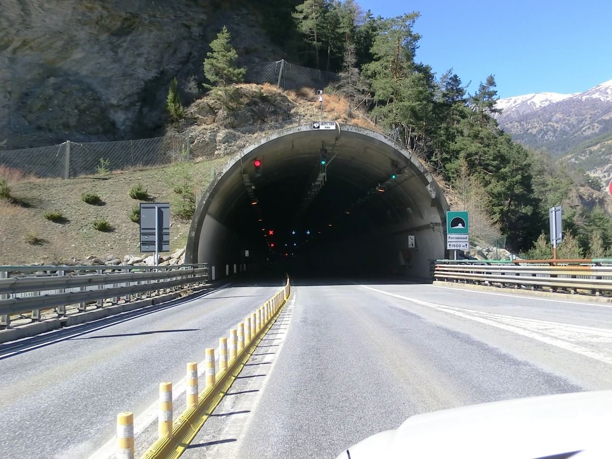 Pierremenaud-Tunnel 