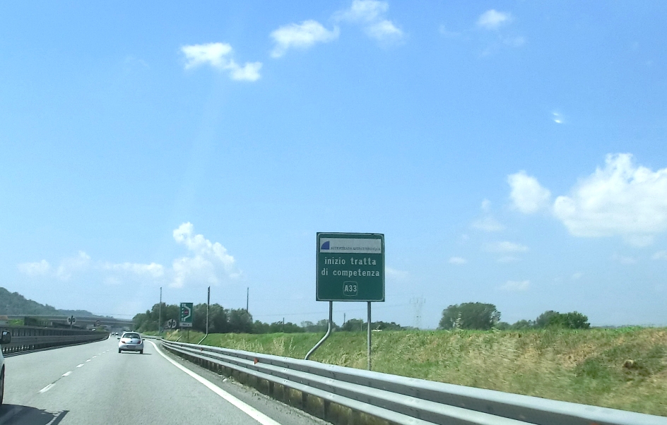 A 33 Motorway (Italy) start of the track at Asti 