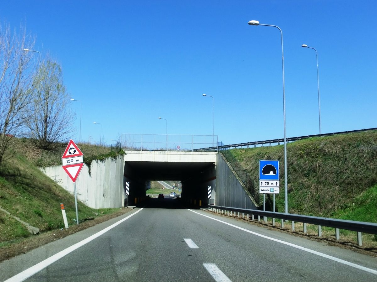 Svincolo A4 East Tunnel southern portal 