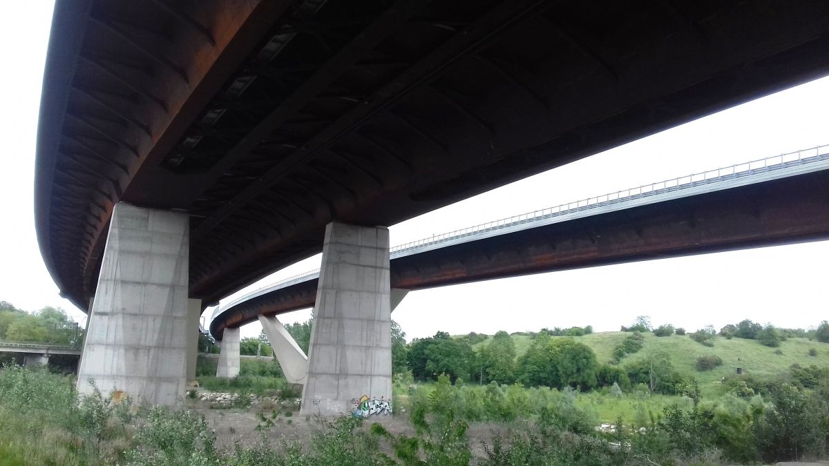 A58 Lambro Viaduct (on the left) and SP302 Lambro Viaduct 