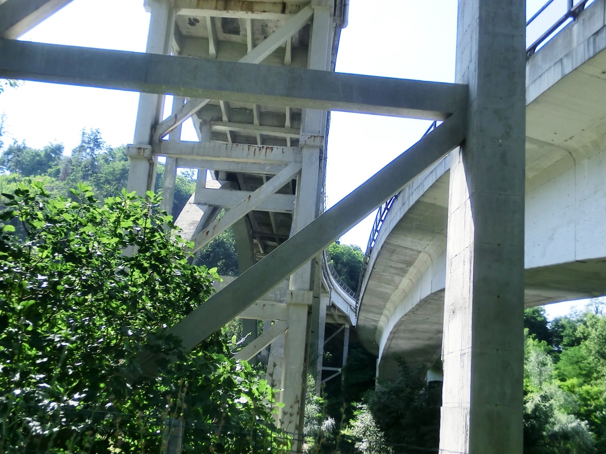 Talbrücke Bormida di Millesimo Sud (A6) 