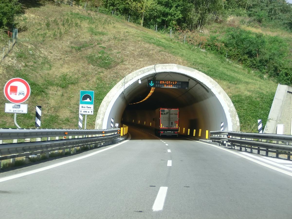 Bric Tana Tunnel southern portal 