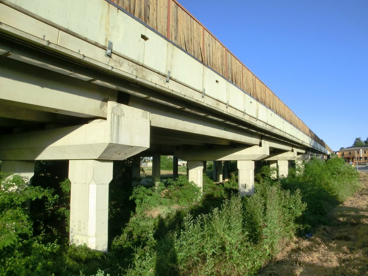 Autobahnbrücke Lesegno 