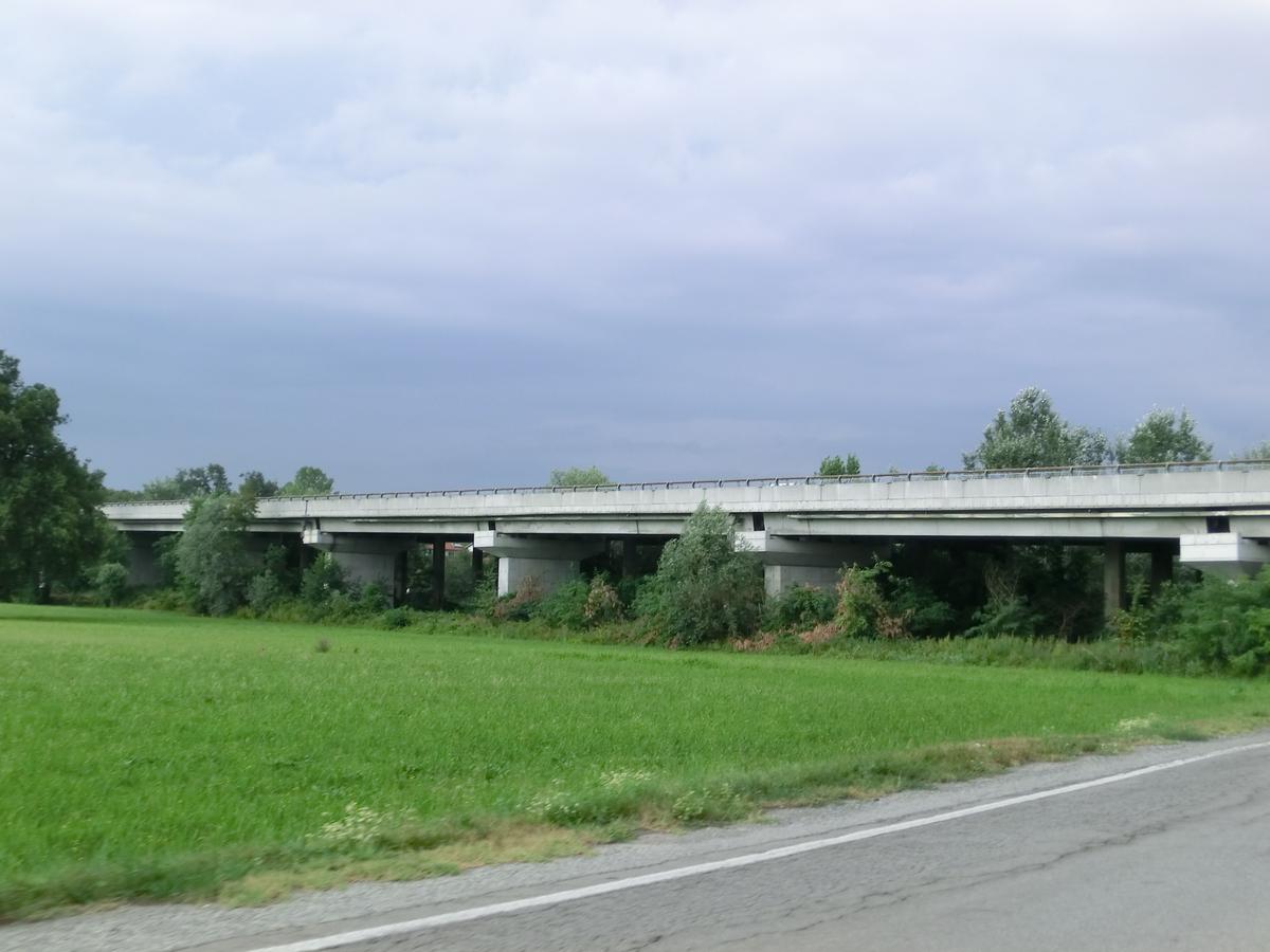 Talbrücke Strada delle Langhe Sud 
