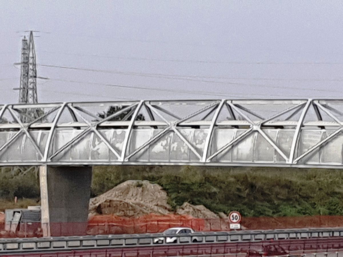 Geh- und Radwegbrücke Assago Milanofiori Nord 