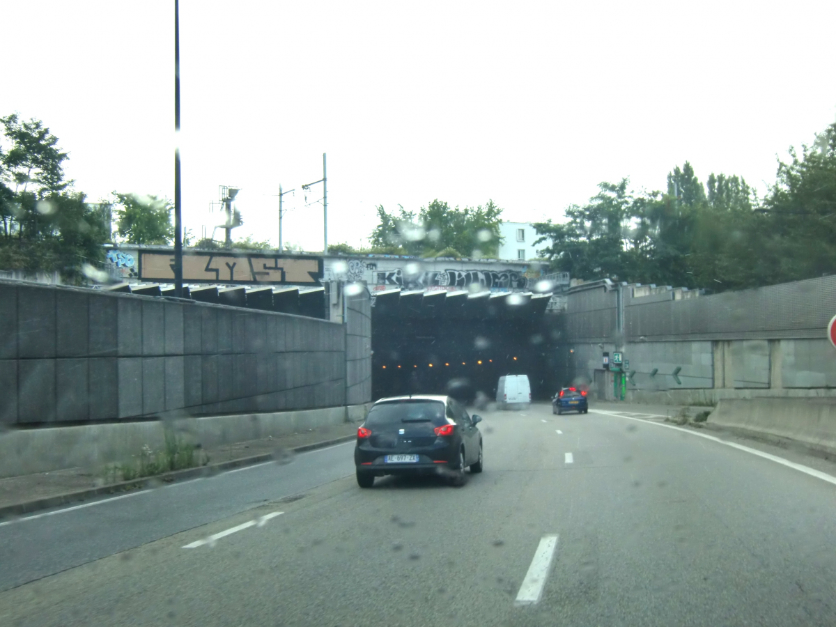 Belle-Rive Tunnel eastern portals 