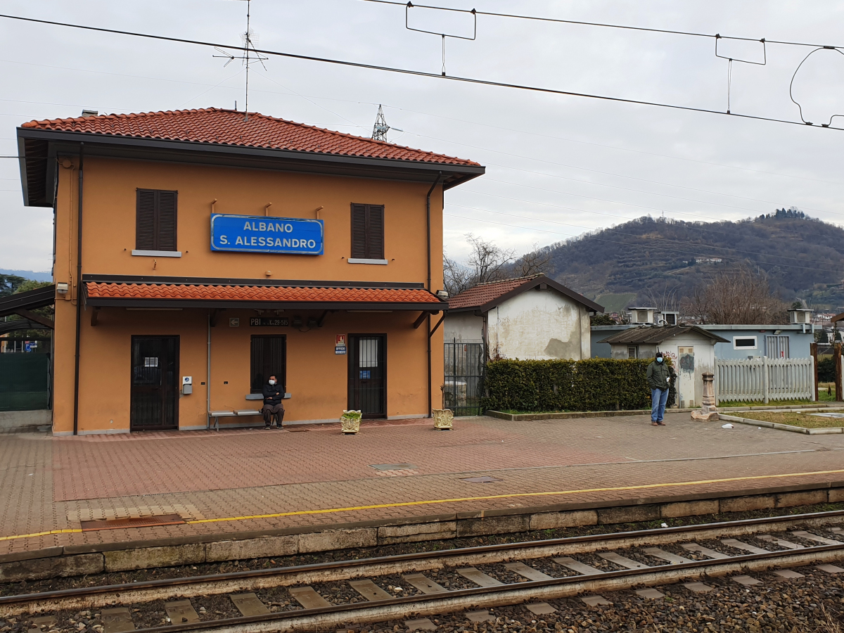 Albano Sant'Alessandro Station 